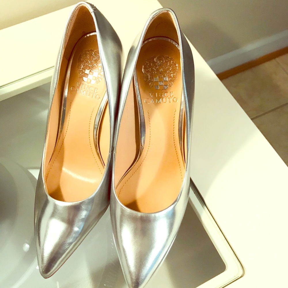 VINCE CAMUTO SHOES